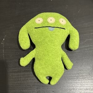 UglyDoll Peaco Plush Green 8” Classic Rare Retired Stuffie 2006 No Tag